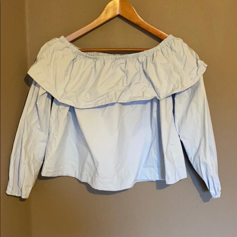 WILFRED off shoulder pastel/baby blue top
